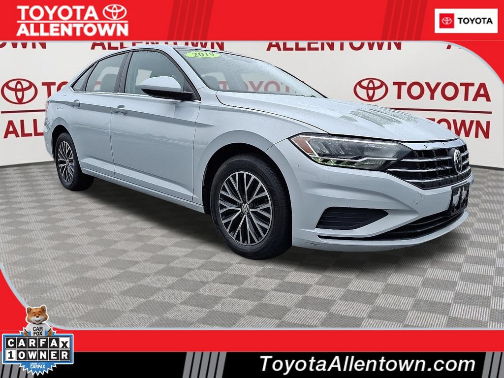 Used 2019 Volkswagen Jetta SE FWD image 1