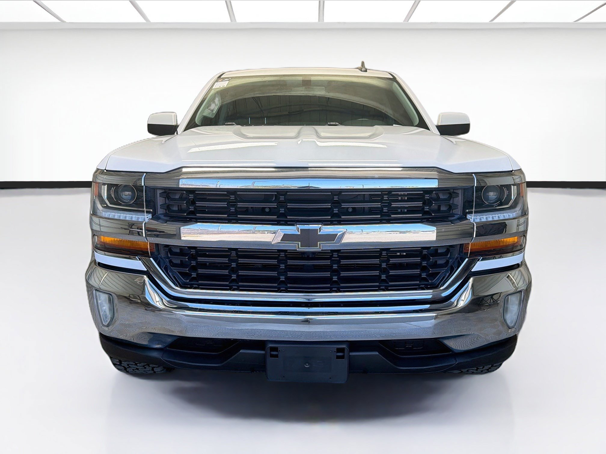 Used 2017 Chevrolet Silverado 1500 LT w/ All Star Edition RWD image 2
