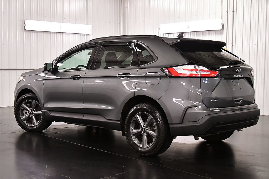 Used 2023 Ford Edge SEL w/ Sport Appearance Package AWD/4WD image 5