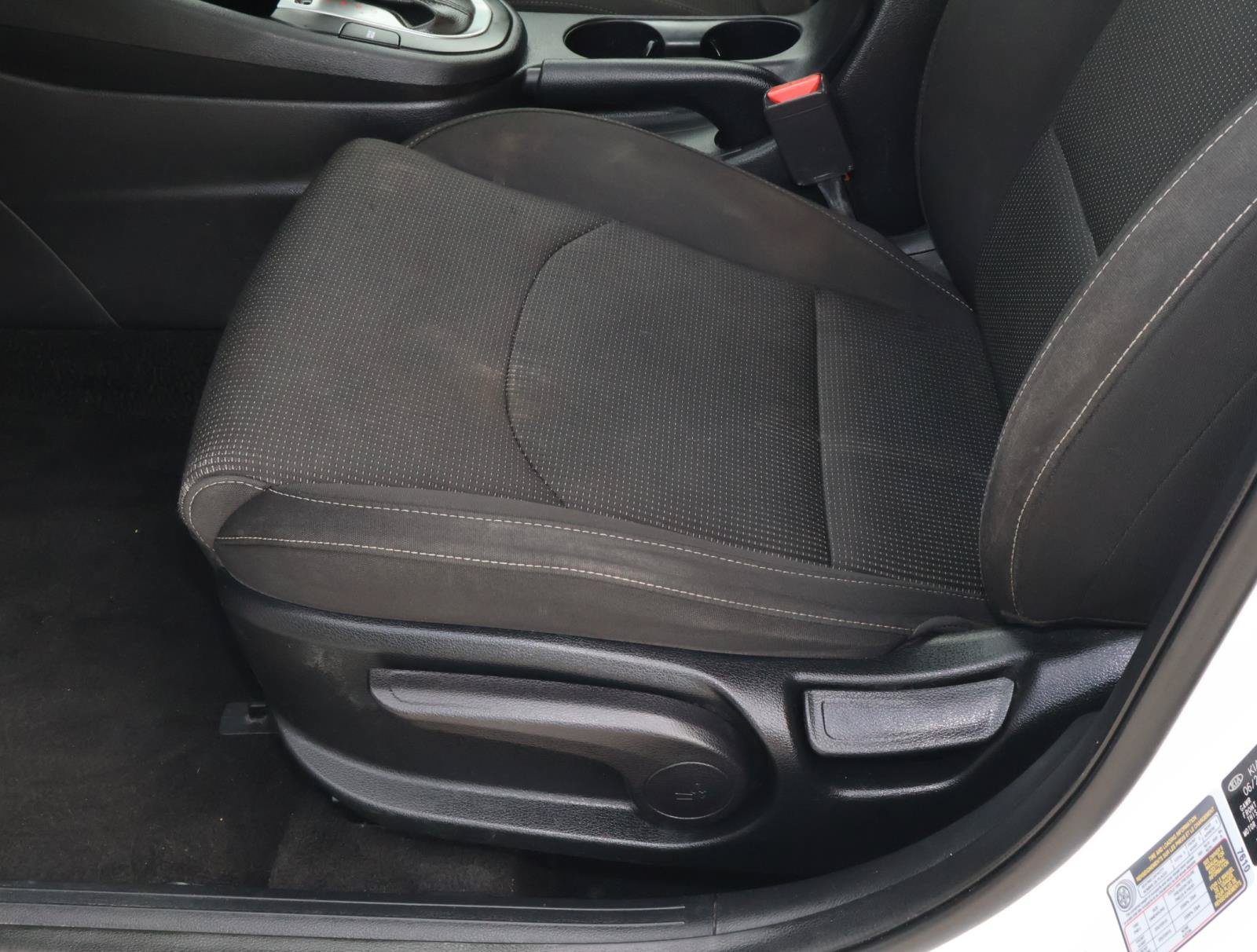 Used 2020 Kia Forte LXS FWD image 11