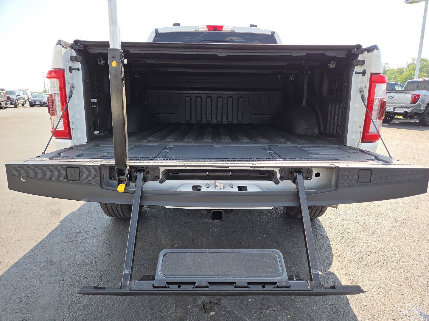 Used 2022 Ford F150 Platinum w/ Equipment Group 701A High AWD/4WD image 21