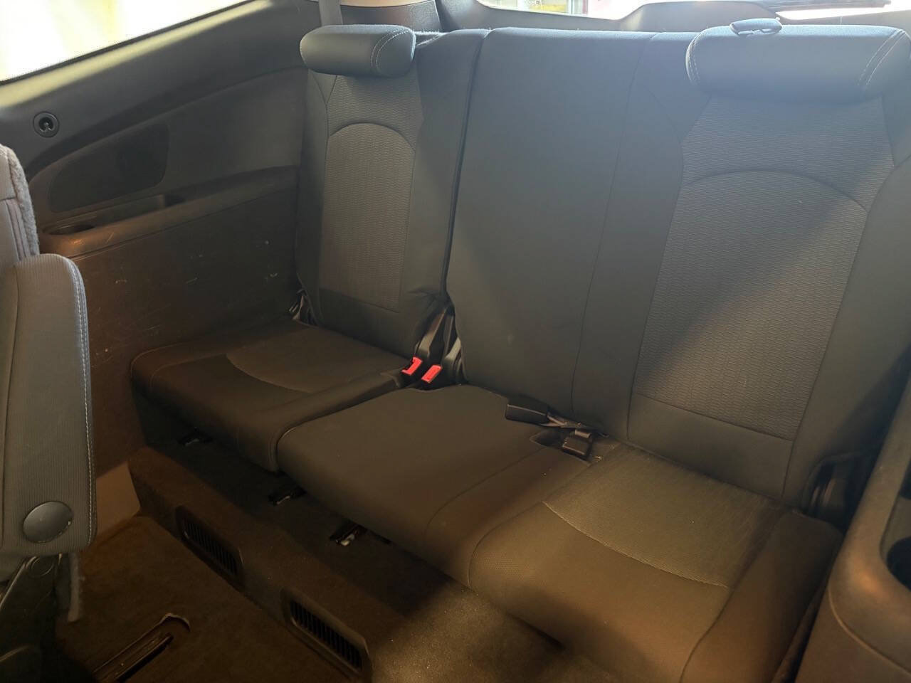 Used 2014 Chevrolet Traverse LT FWD image 17
