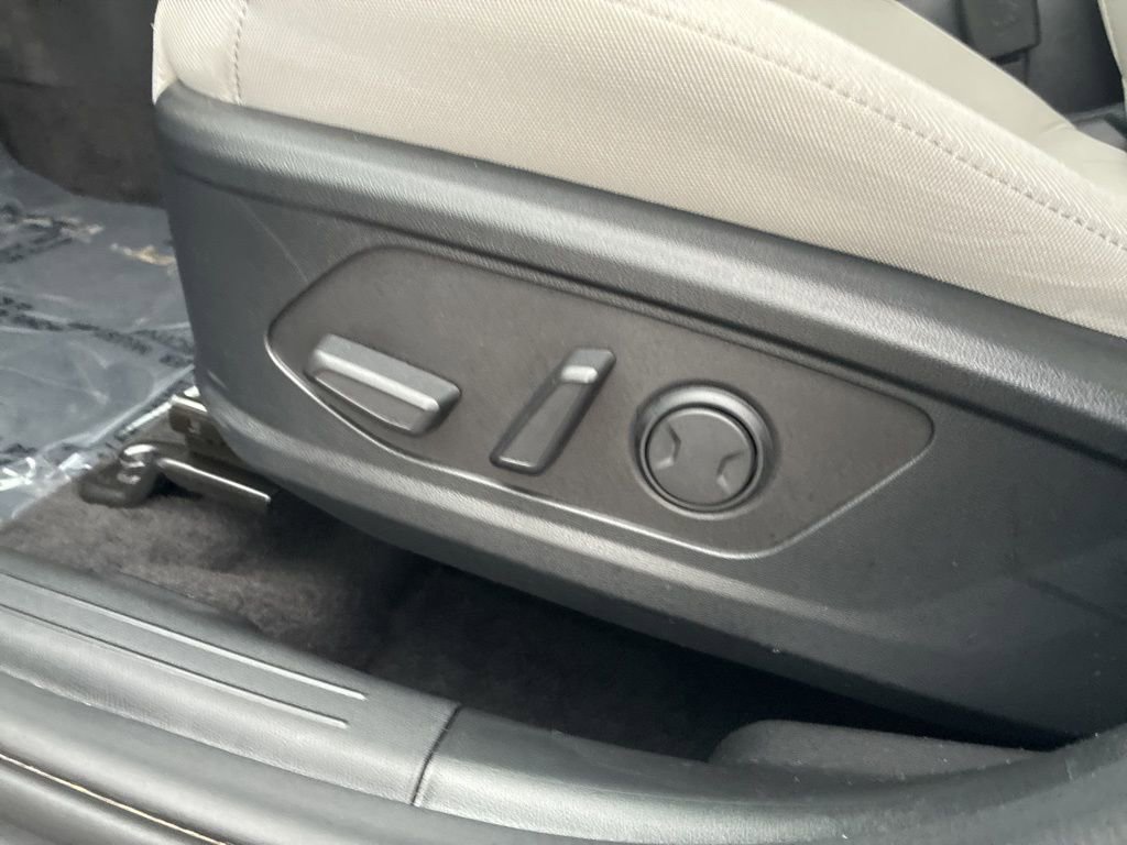 Certified 2025 Hyundai Tucson SEL image 16