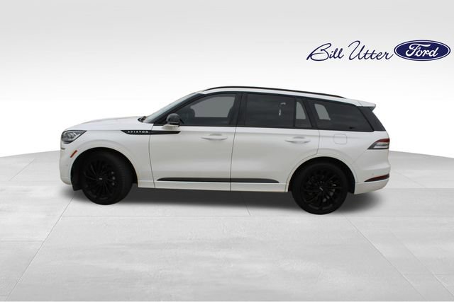 Used 2023 Lincoln Aviator Reserve w/ Equipment Group 201A AWD/4WD image 8