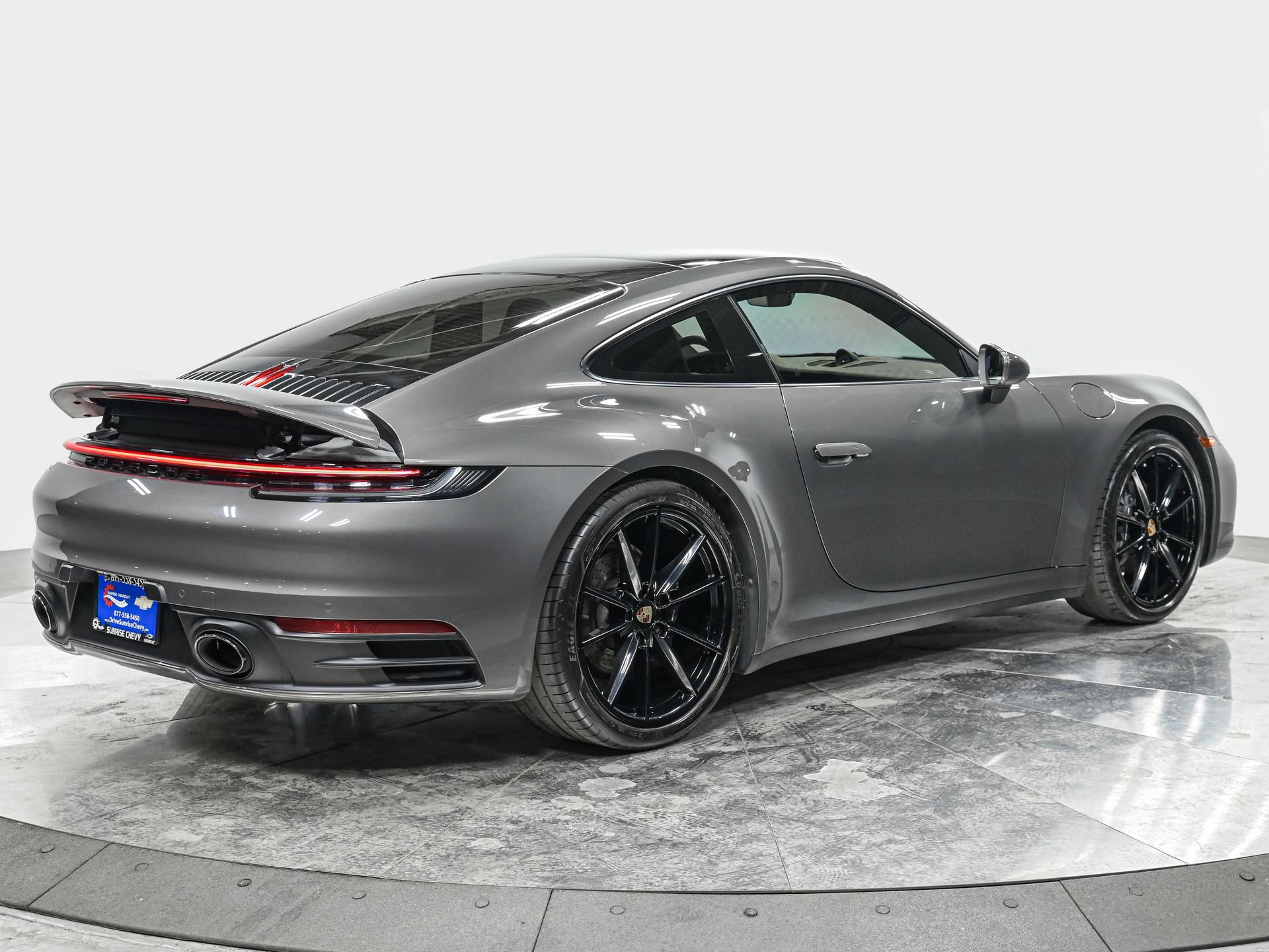 Used 2020 Porsche 911 Carrera RWD image 6