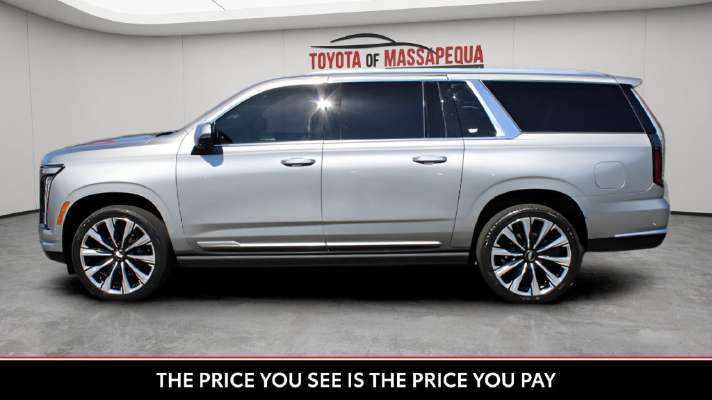 Used 2025 Cadillac Escalade ESV Premium Luxury w/ Touring Package AWD/4WD image 31