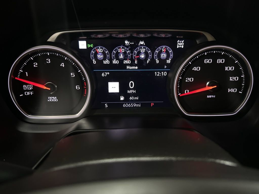 Used 2021 Chevrolet Suburban Premier w/ Premium Package image 27