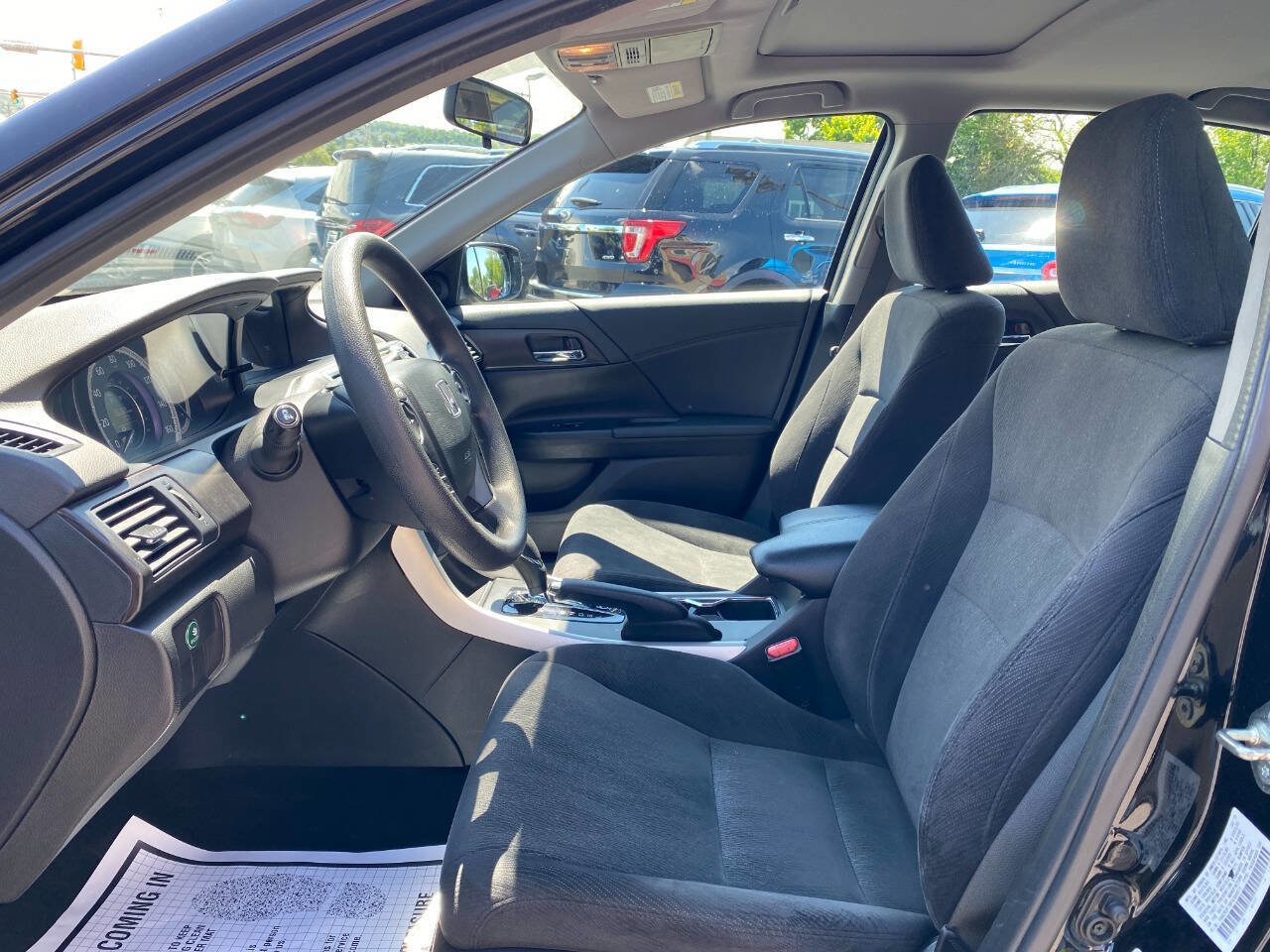 Used 2015 Honda Accord EX image 9