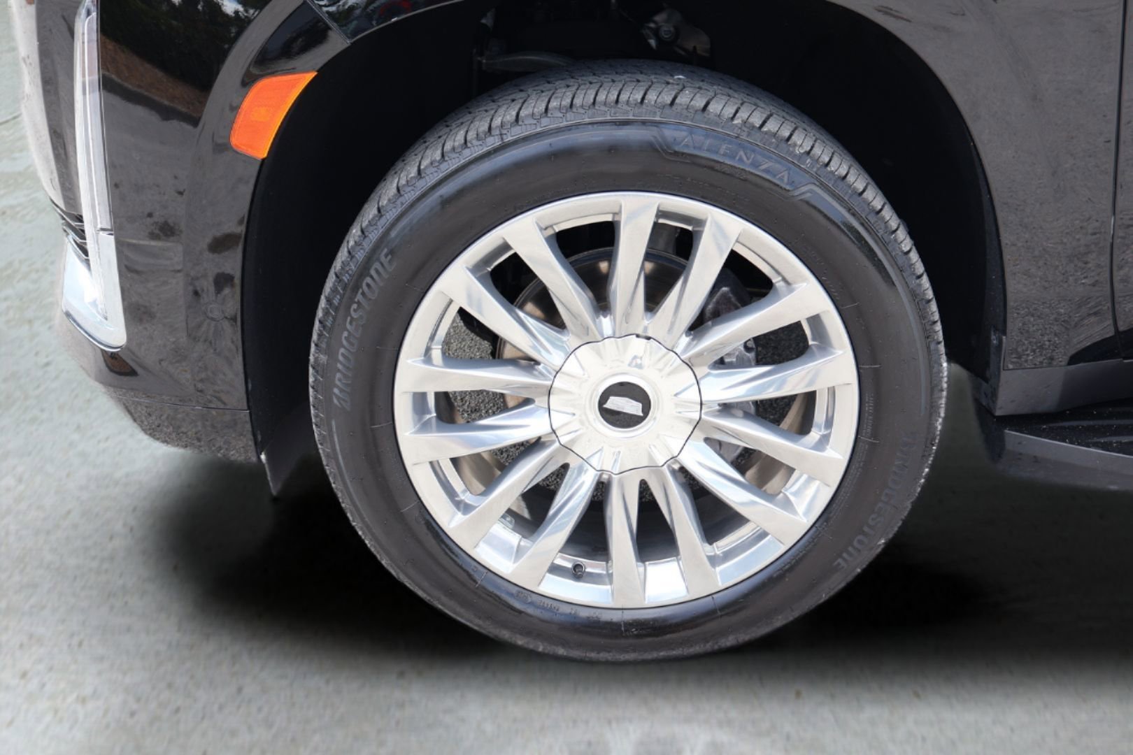Certified 2023 Cadillac Escalade Premium Luxury AWD/4WD image 32
