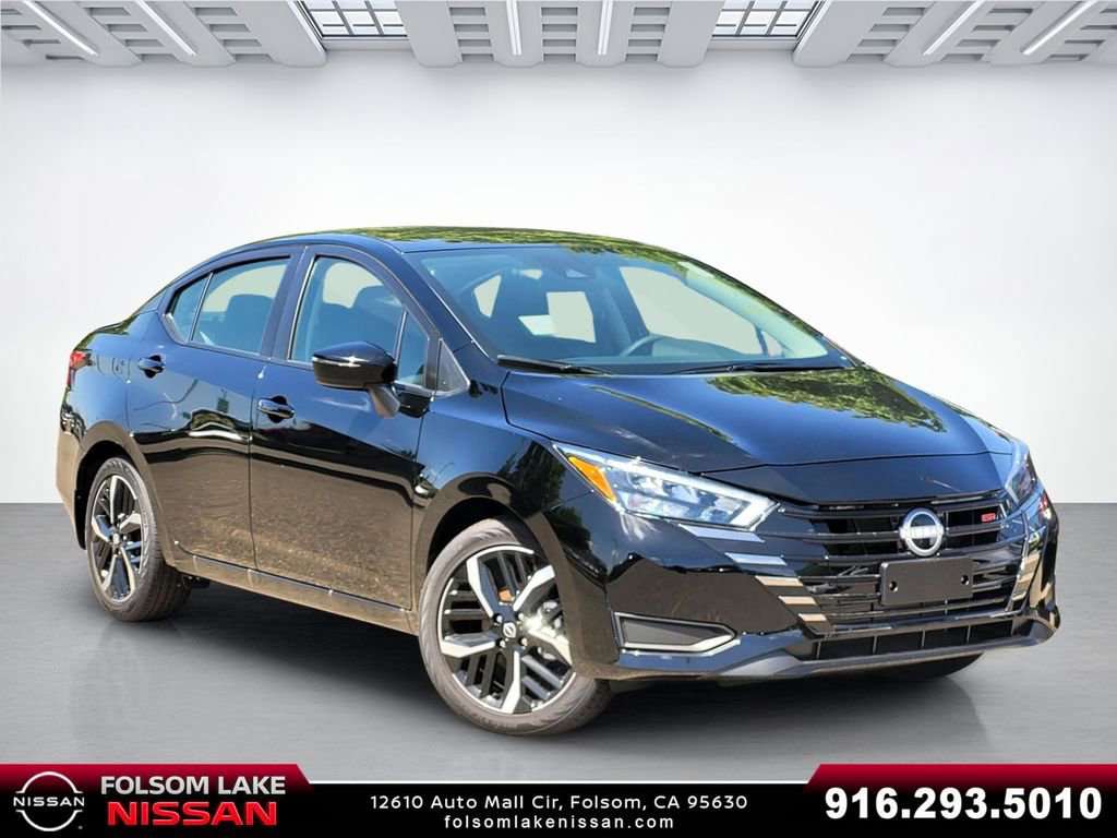 New 2025 Nissan Versa SR w/ Trunk Package
