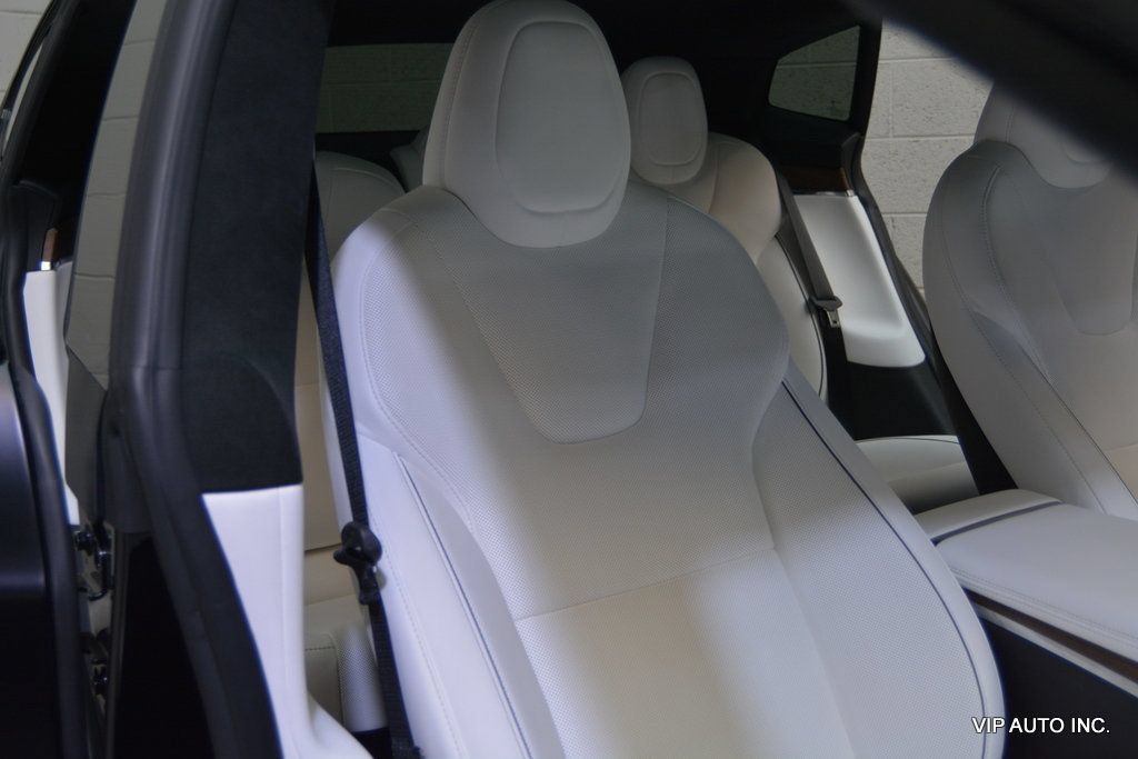 Used 2022 Tesla Model S Plaid AWD/4WD image 12