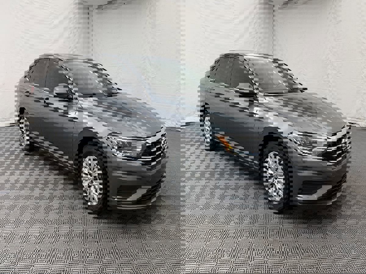 Used 2019 Volkswagen Jetta S image 3