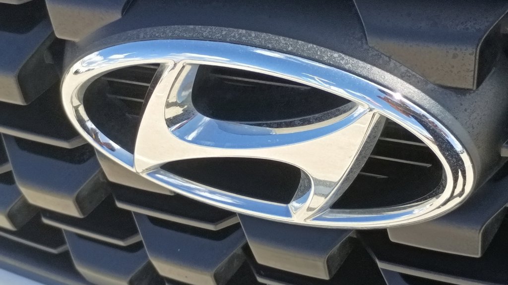 Used 2023 Hyundai Santa Fe SEL w/ Cargo Package AWD/4WD image 15