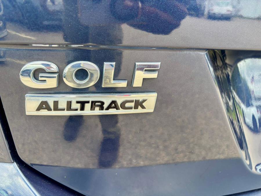 Used 2017 Volkswagen Golf Alltrack SEL image 32