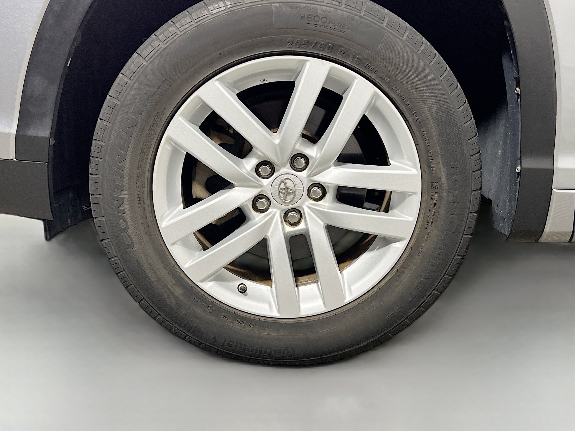 Used 2015 Toyota Highlander LE FWD image 14