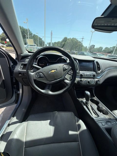 Used 2014 Chevrolet Impala LTZ FWD image 15