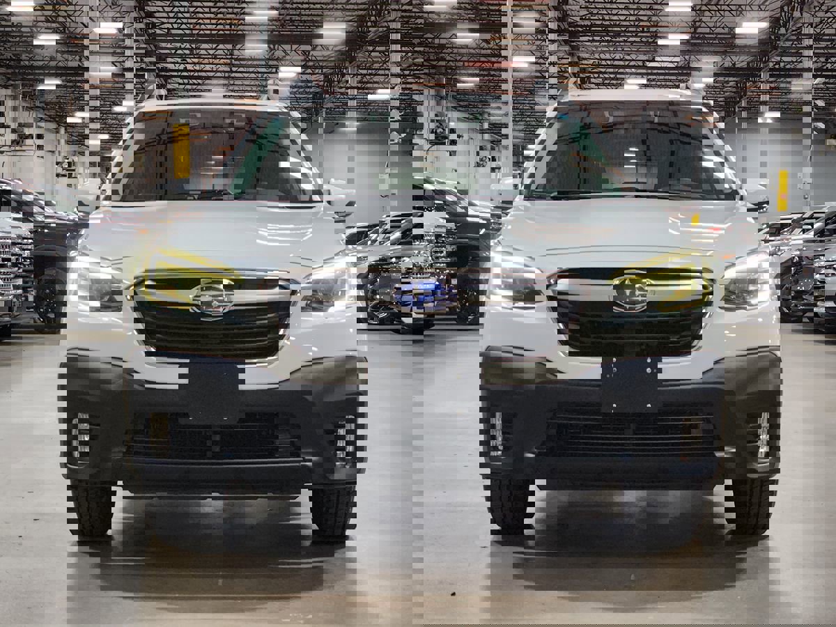 Used 2021 Subaru Outback Premium image 2