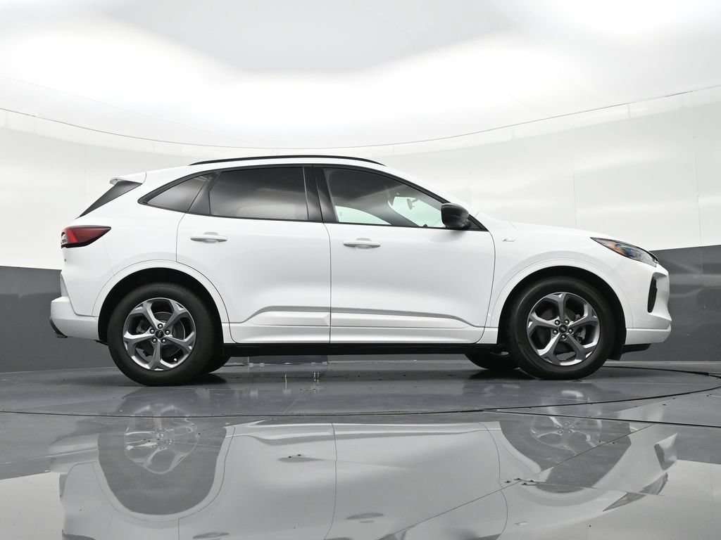 Used 2023 Ford Escape ST-Line w/ Tech Pack #1 FWD image 28