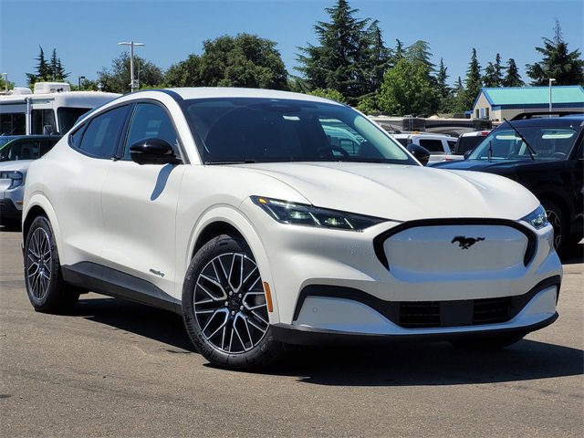 New 2025 Ford Mustang Mach-E Premium video 1