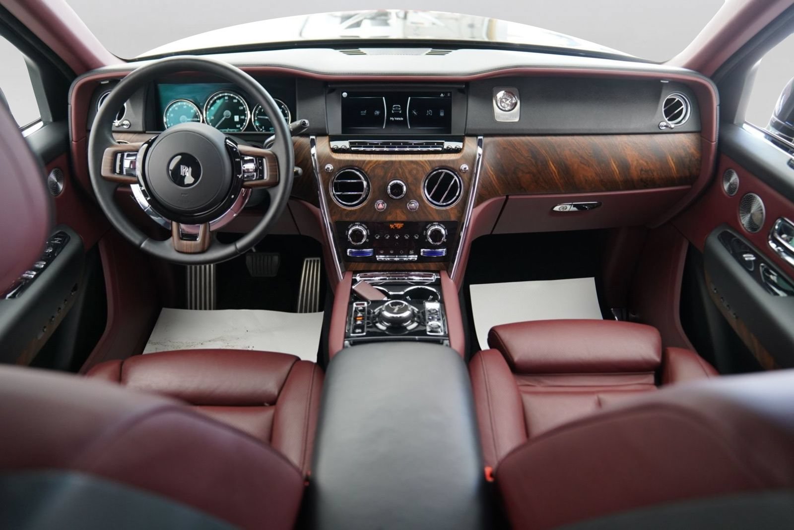 Used 2020 Rolls-Royce Cullinan AWD/4WD image 44