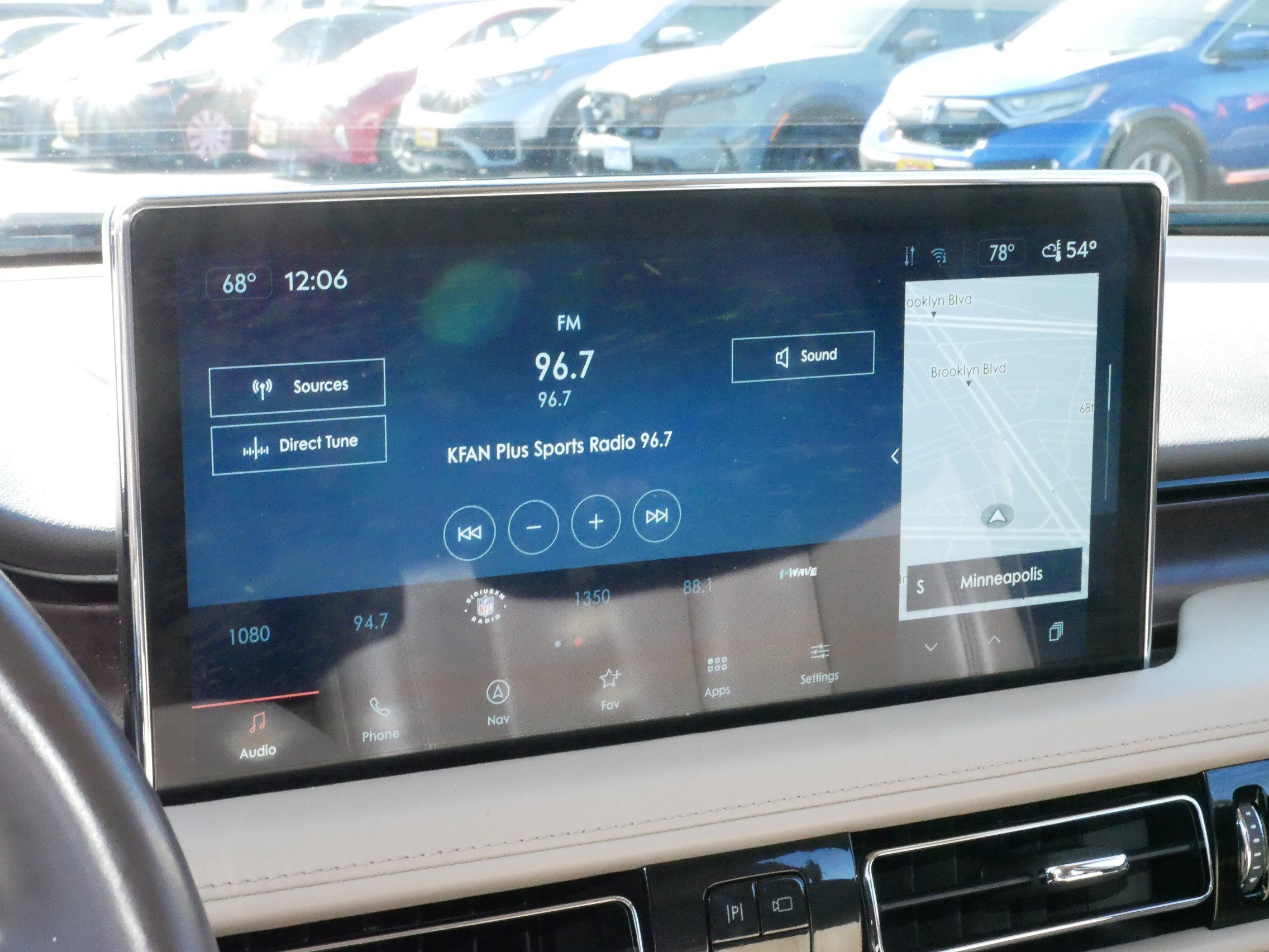 Used 2022 Lincoln Nautilus Reserve image 22