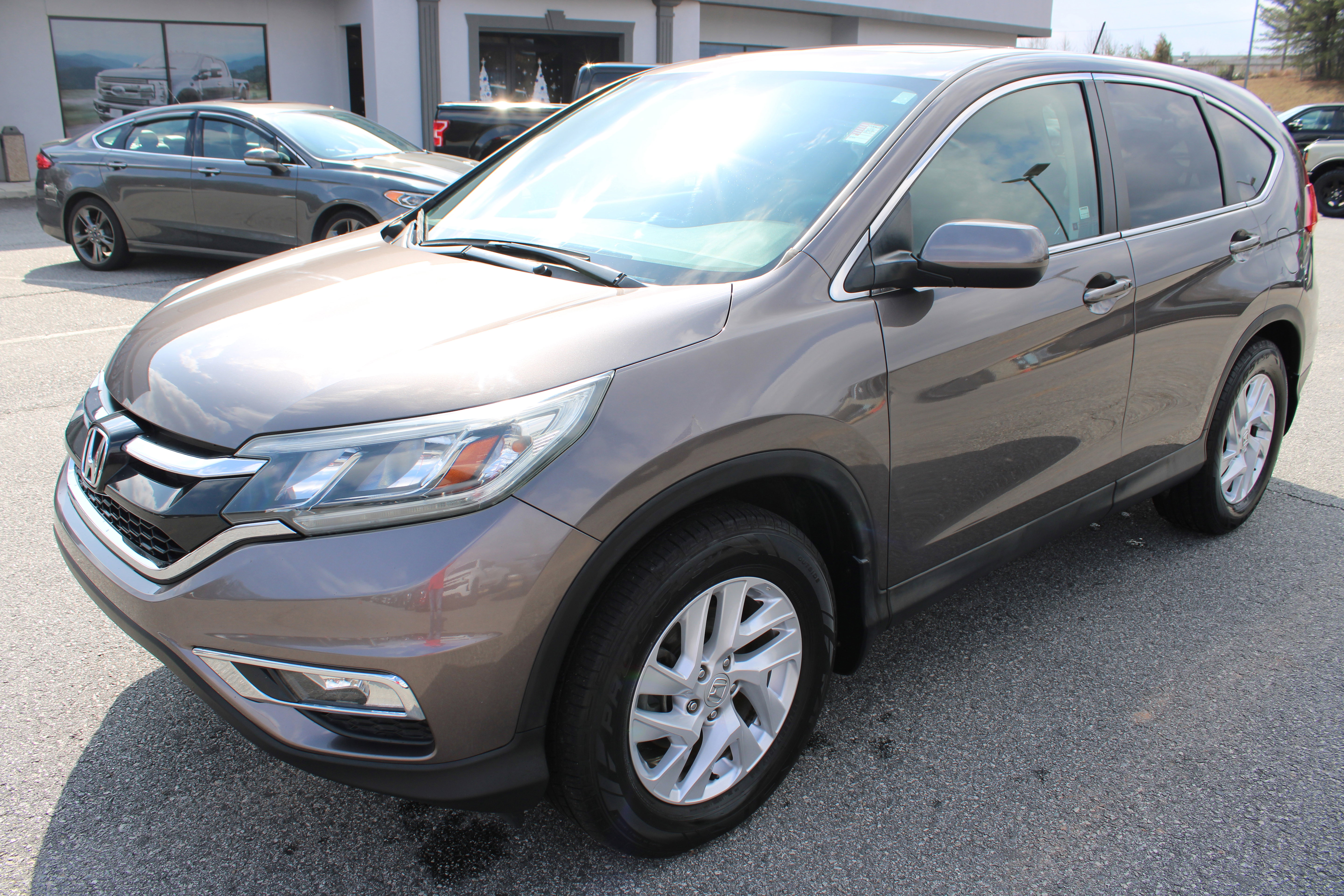 Used 2016 Honda CR-V EX image 2