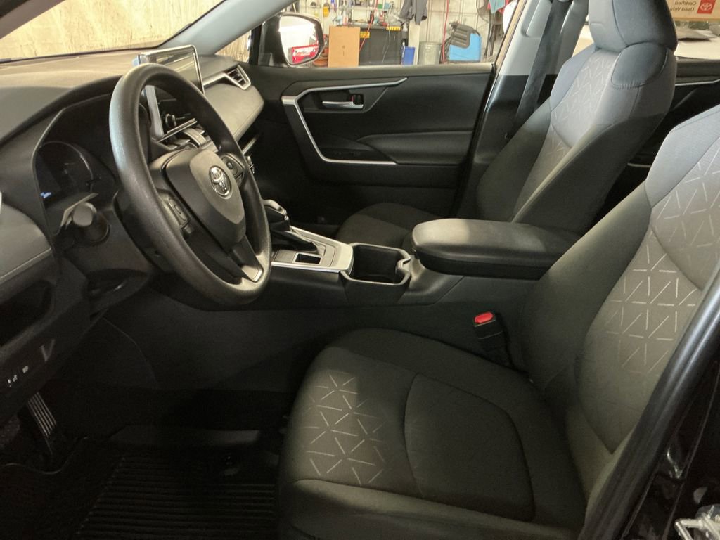 Certified 2025 Toyota RAV4 XLE image 13