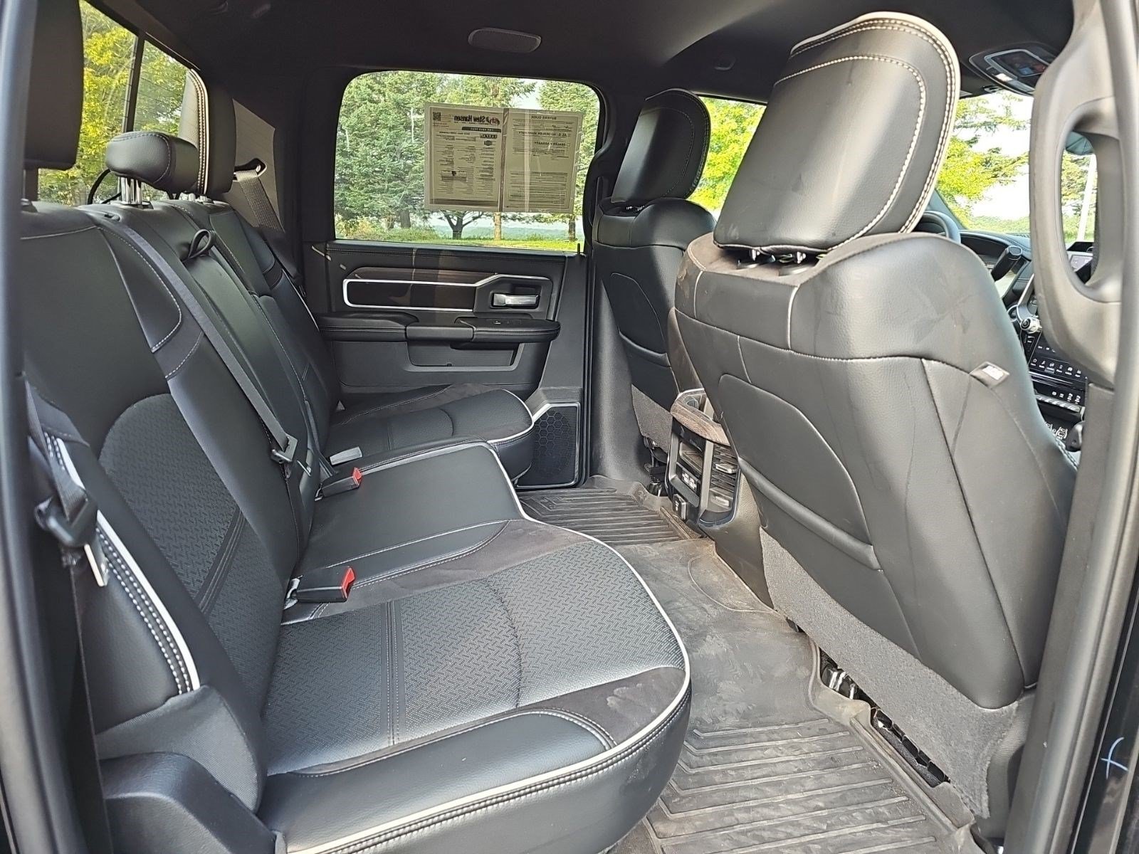 Used 2025 RAM 2500 Laramie AWD/4WD image 15