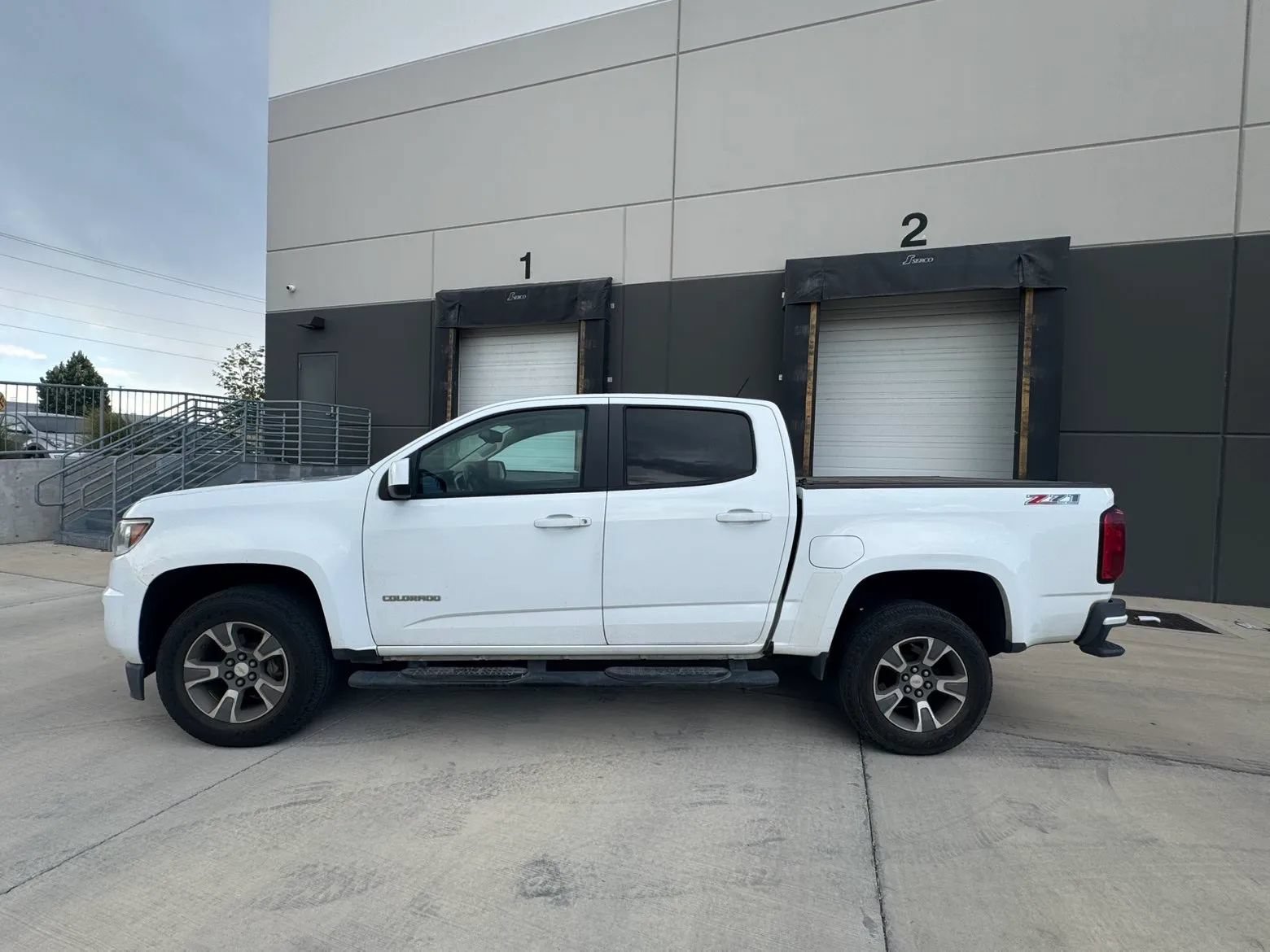 Used 2016 Chevrolet Colorado Z71 AWD/4WD image 2