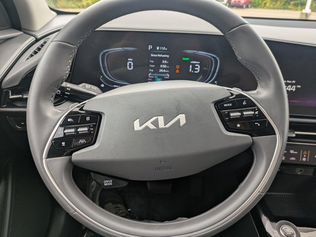 Used 2025 Kia Niro EX FWD image 20