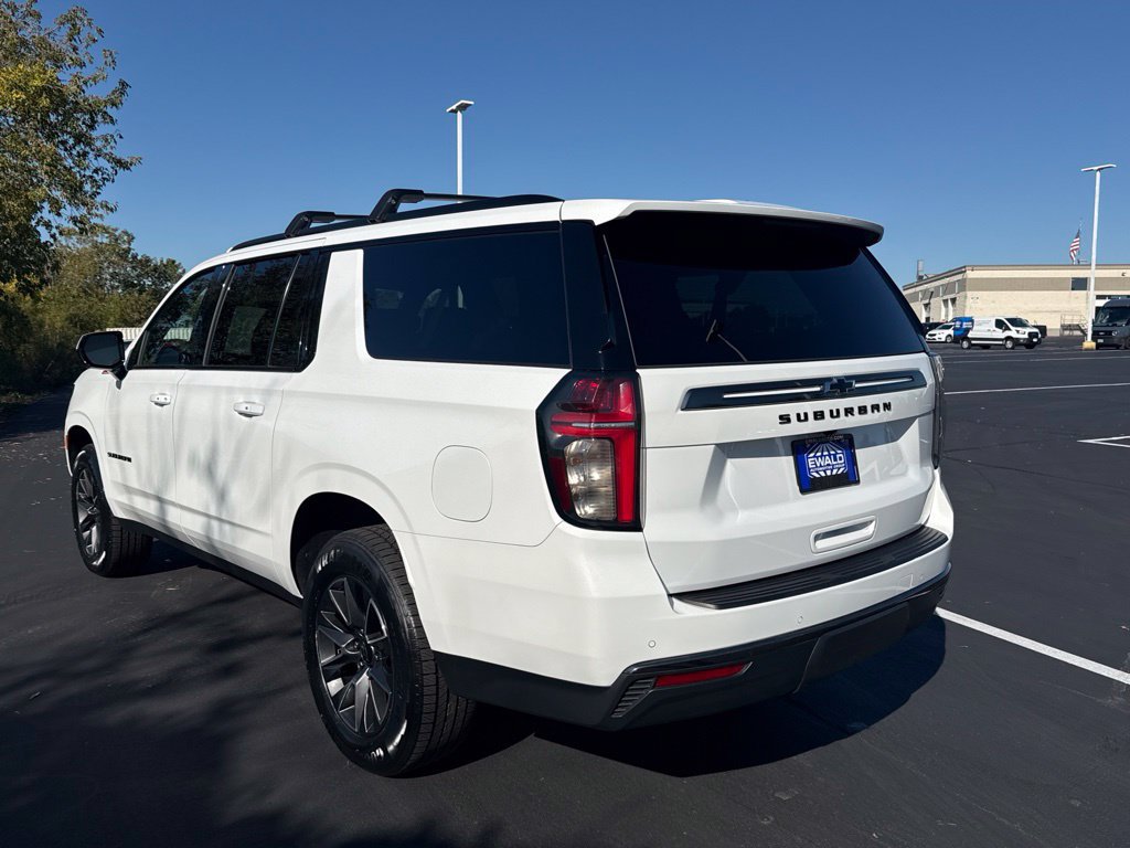 Used 2022 Chevrolet Suburban Z71 AWD/4WD image 7