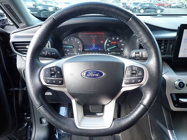 Used 2023 Ford Explorer XLT w/ Equipment Group 202A AWD/4WD image 25