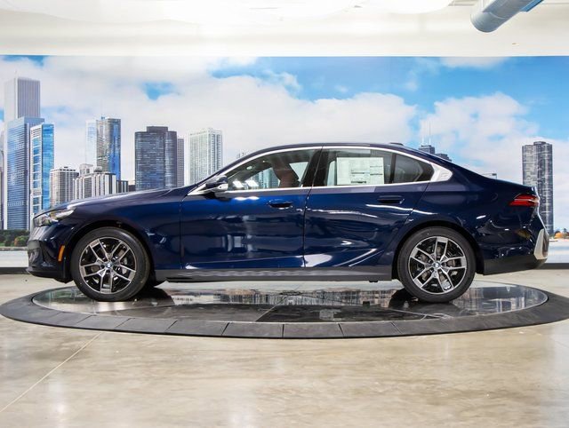 Used 2026 BMW 530i xDrive w/ Executive Package image 6