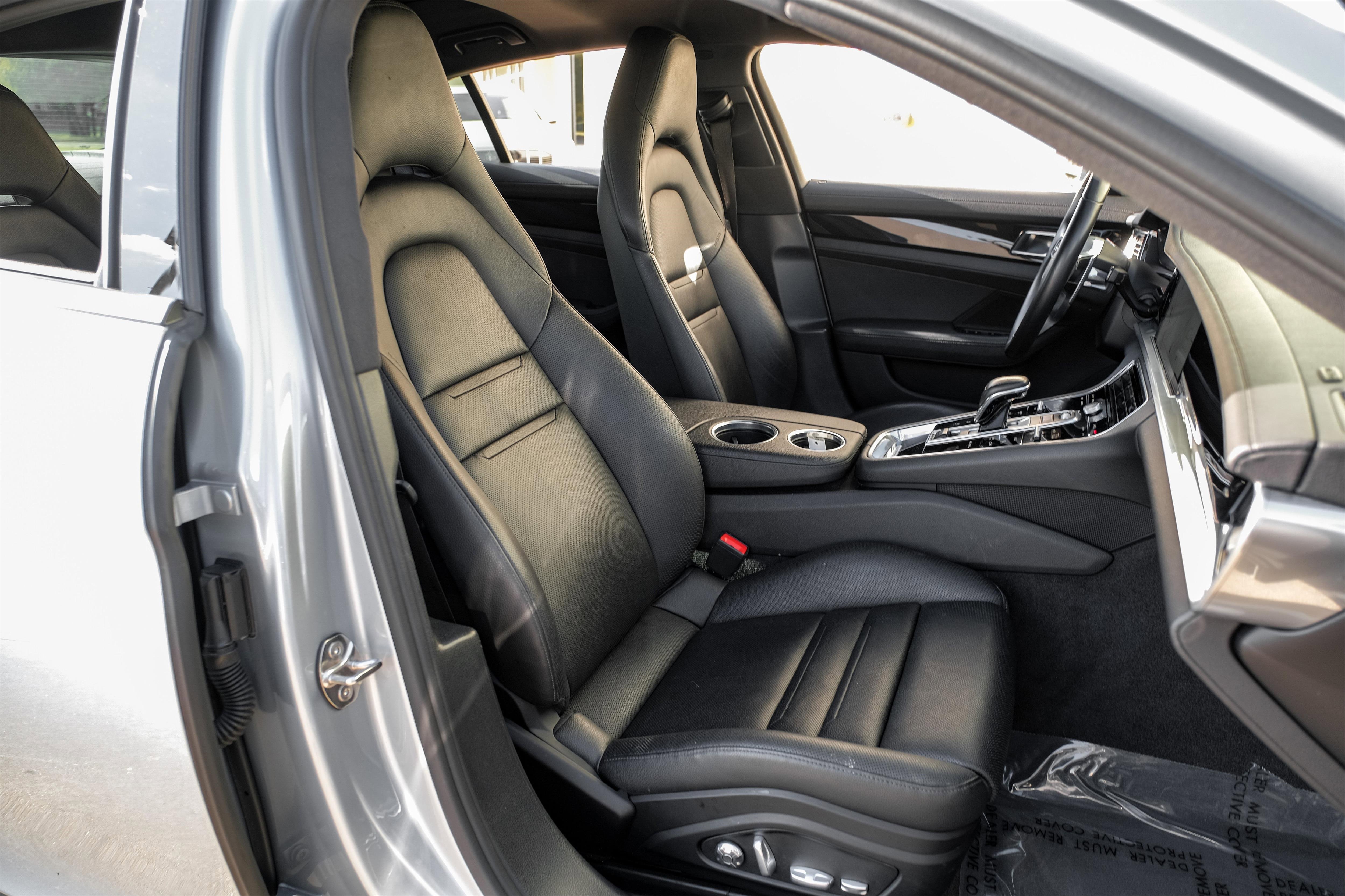 Used 2018 Porsche Panamera image 32