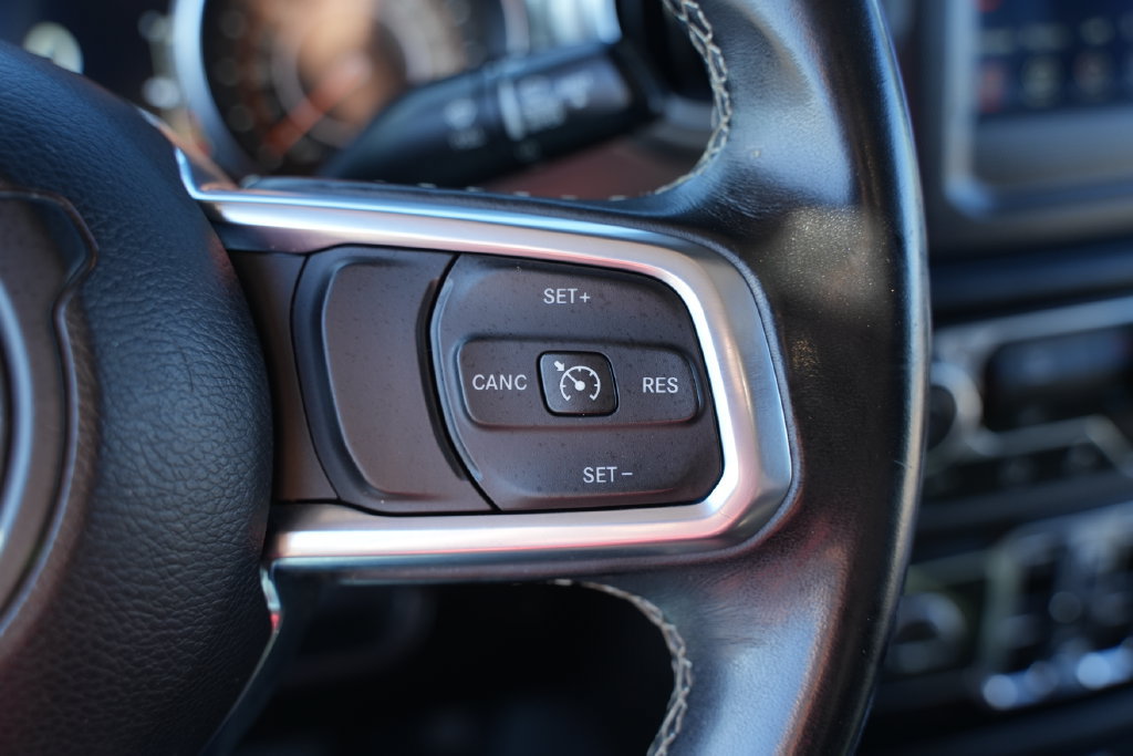 Used 2020 Jeep Gladiator Overland AWD/4WD image 30