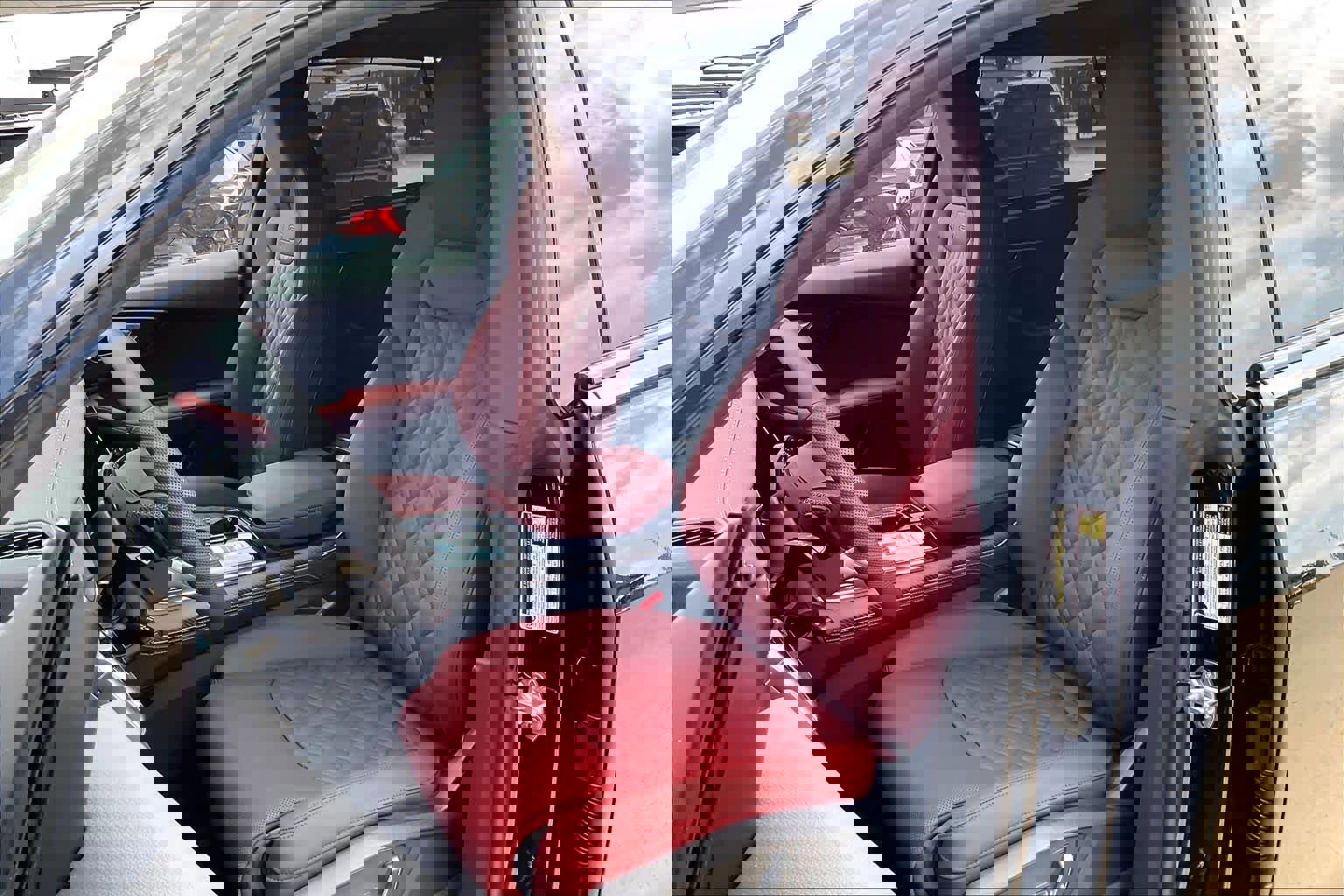 New 2026 Audi SQ8 Prestige AWD/4WD image 9