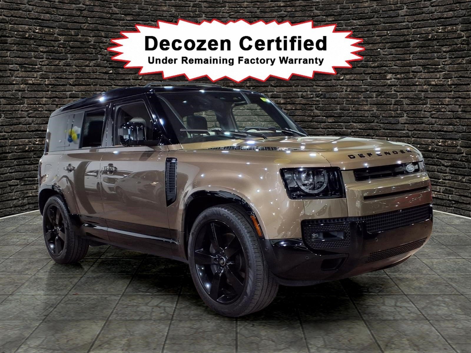 Used 2024 Land Rover Defender 110 X-Dynamic SE AWD/4WD image 1