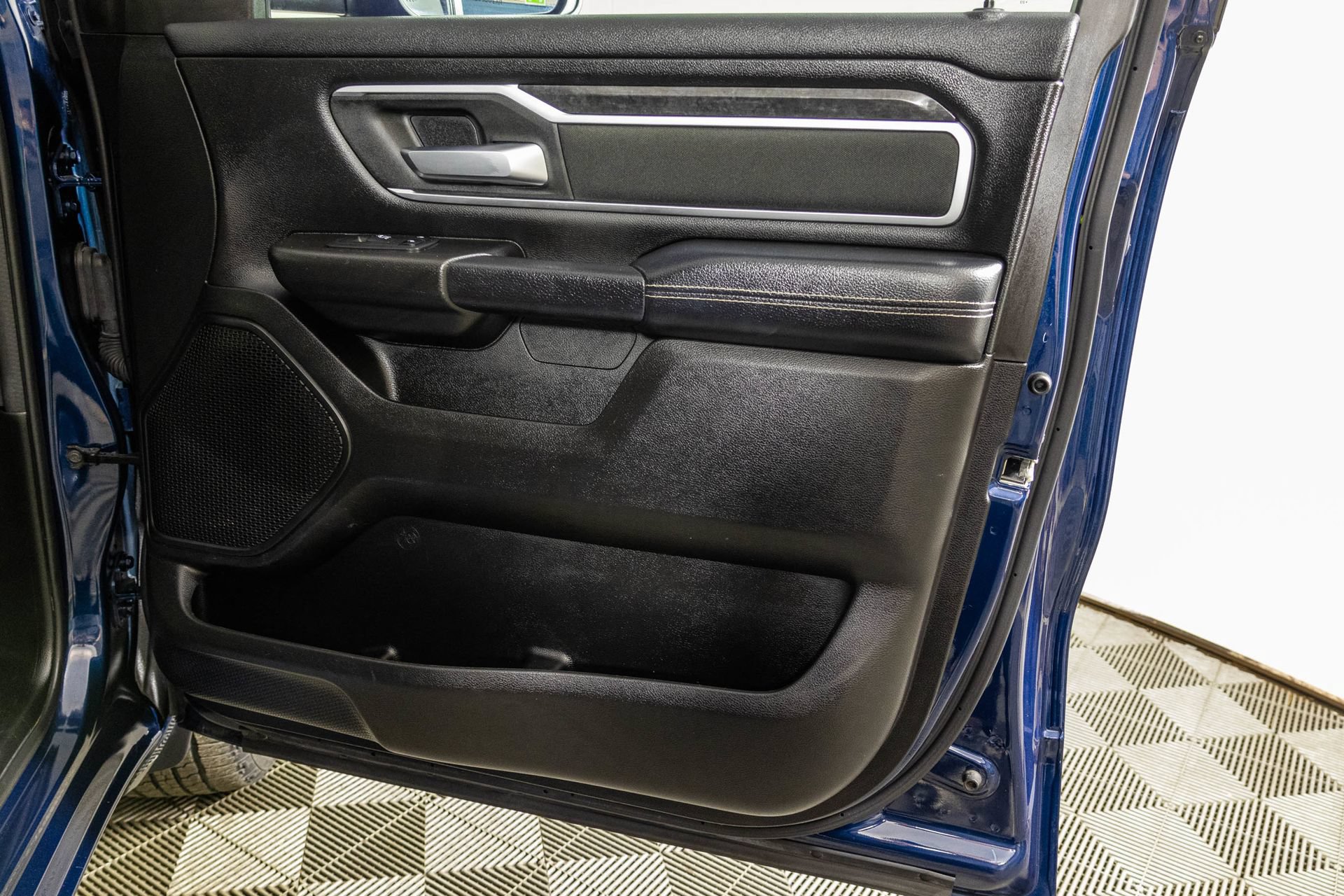 Used 2023 RAM 1500 Big Horn AWD/4WD image 51