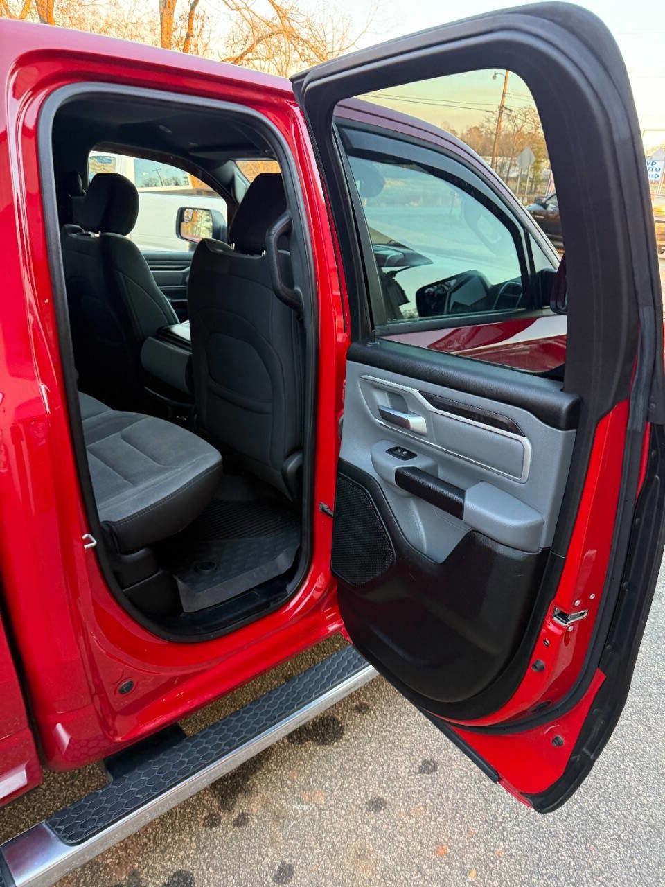 Used 2021 RAM 1500 Big Horn image 18