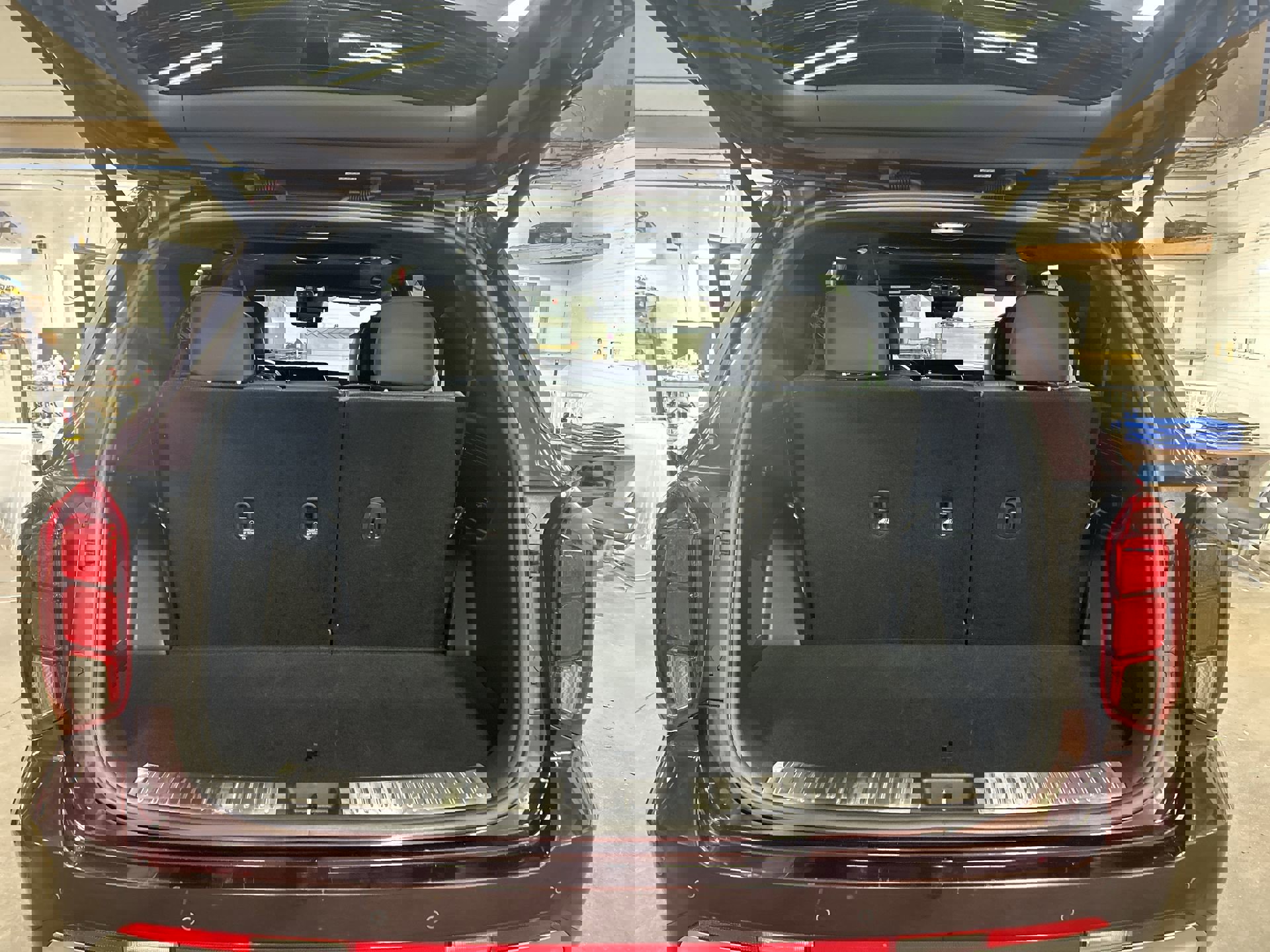 Used 2024 Hyundai Palisade Calligraphy image 27