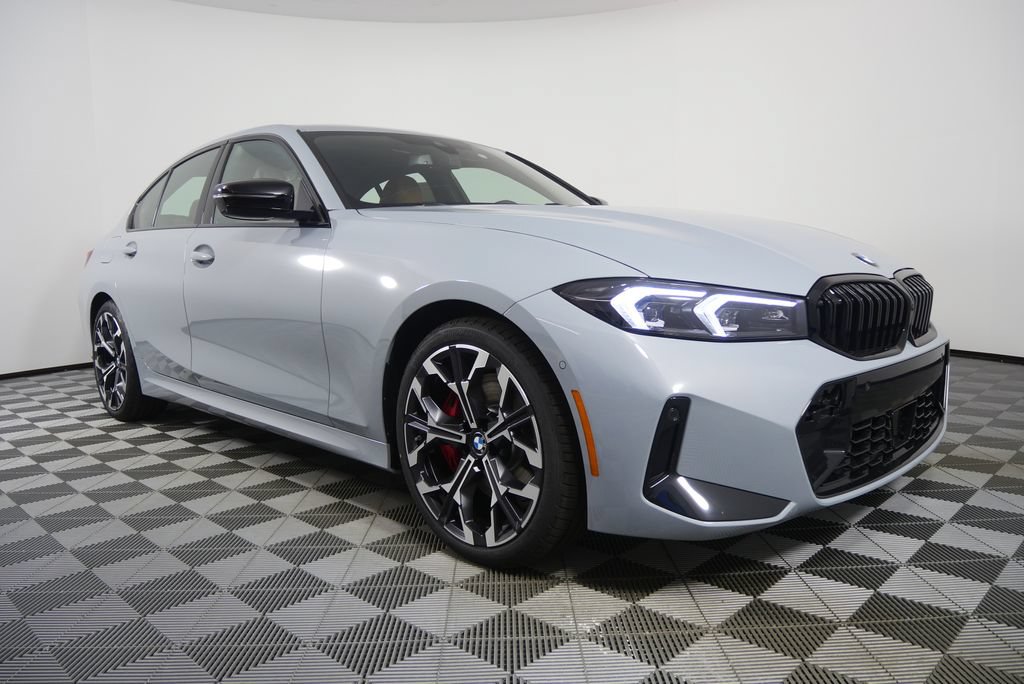 Used 2026 BMW 330i Sedan w/ M Sport Package RWD image 7