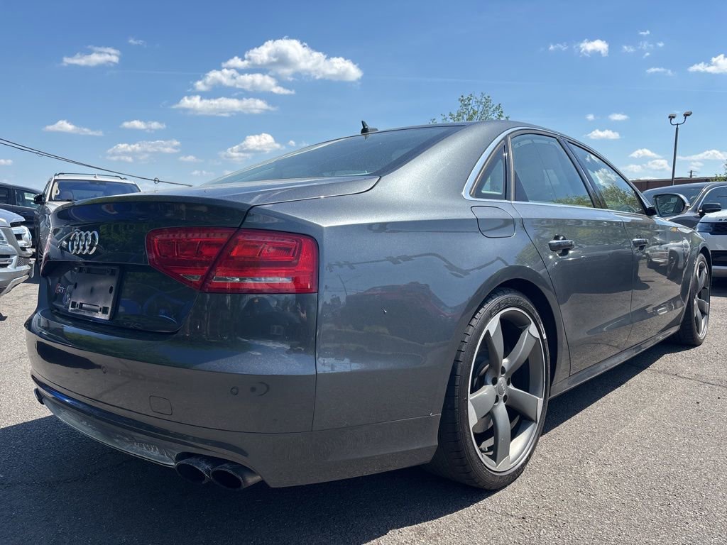 Used 2013 Audi S8 AWD/4WD image 4
