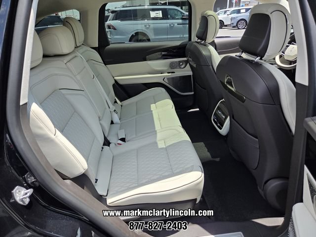 New 2026 Lincoln Nautilus Black Label w/ Jet Appearance Package AWD/4WD image 13