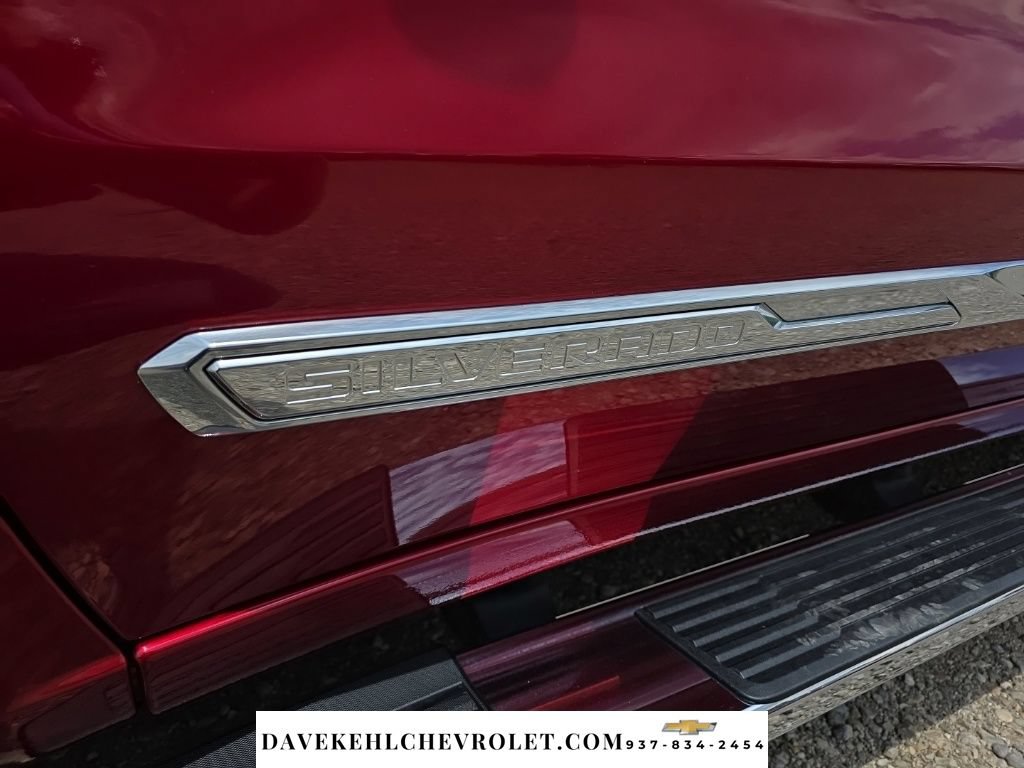Used 2024 Chevrolet Silverado 1500 High Country w/ Technology Package AWD/4WD image 12