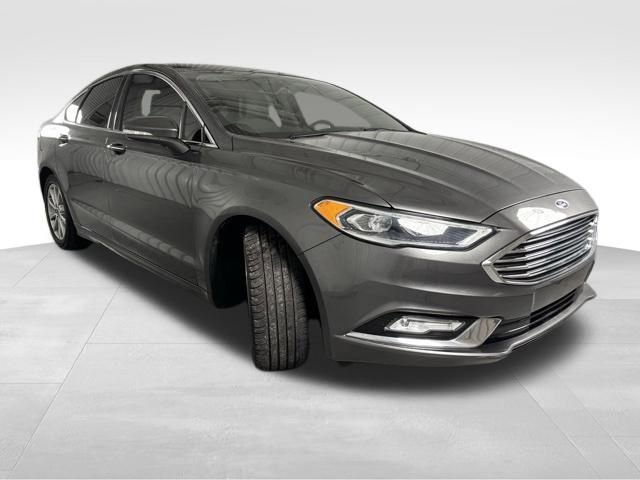 Used 2017 Ford Fusion SE image 4