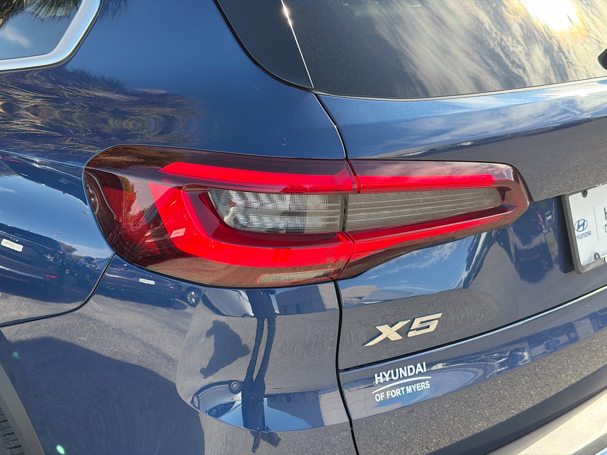 Used 2022 BMW X5 xDrive40i w/ Climate Comfort Package image 10