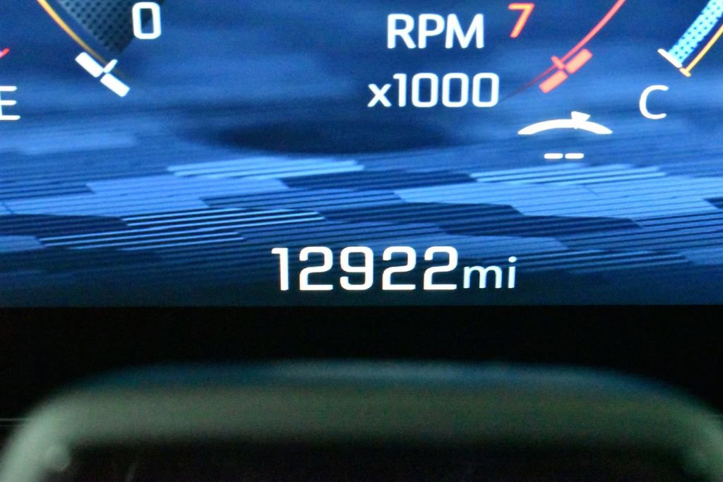 Used 2024 Chevrolet Traverse Z71 w/ Enhanced Driving Package AWD/4WD image 15