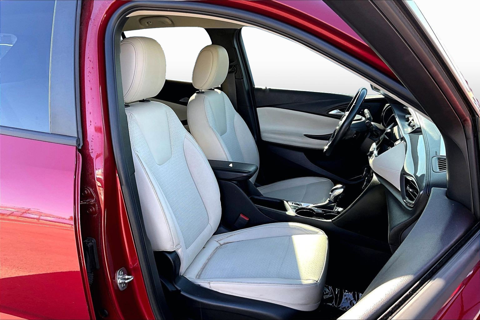 Used 2020 Buick Encore GX Preferred w/ Sport Touring Package image 7