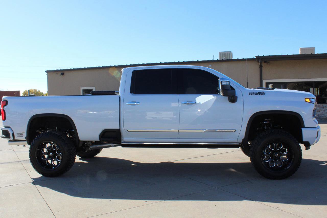Used 2026 Chevrolet Silverado 3500 High Country w/ High Country Premium Package image 16