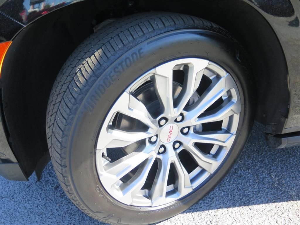 Used 2023 GMC Yukon Denali w/ Denali Reserve Package image 26